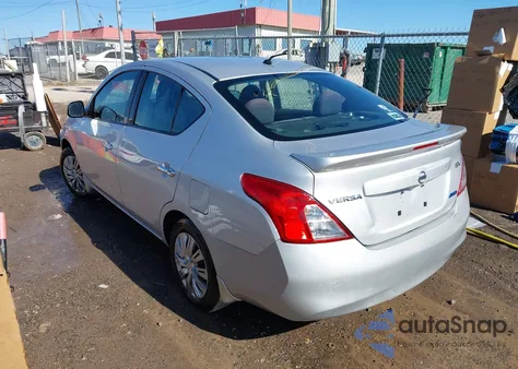 2014 Nissan Versa 1.6 Sv from USA, damaged, VIN 3N1CN7AP7EL822231